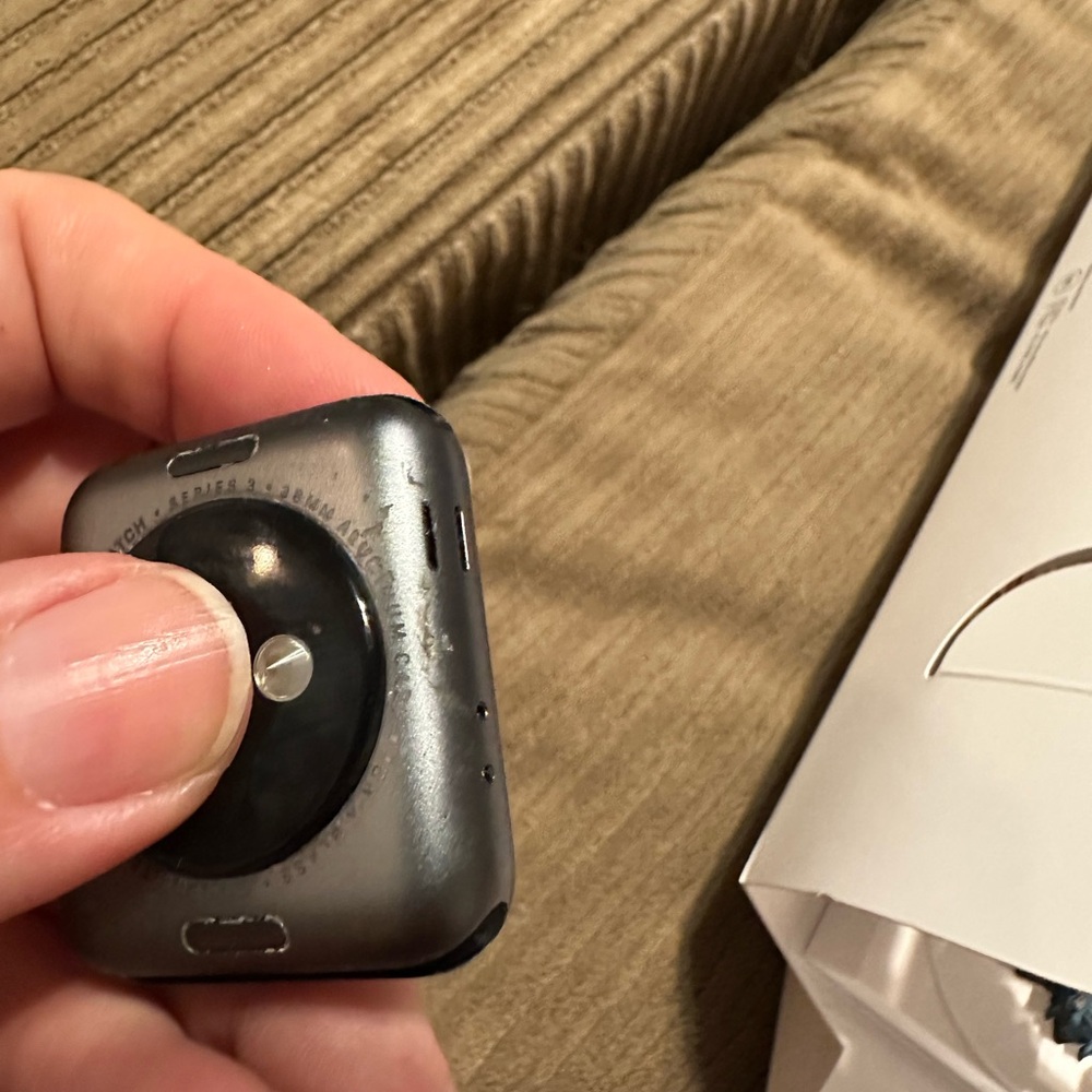 Apple Watch Series 3 - Space Gray with Black Band - Picture 4 of 15